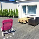 House - Przy Plazy Apartmán