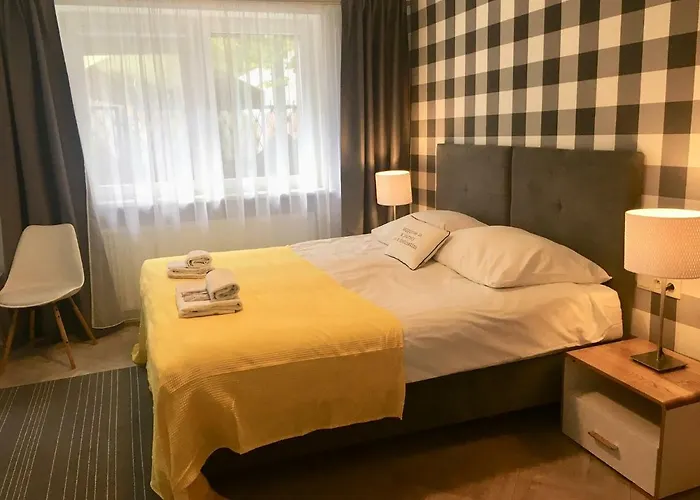 House - Przy Plazy Apartmán