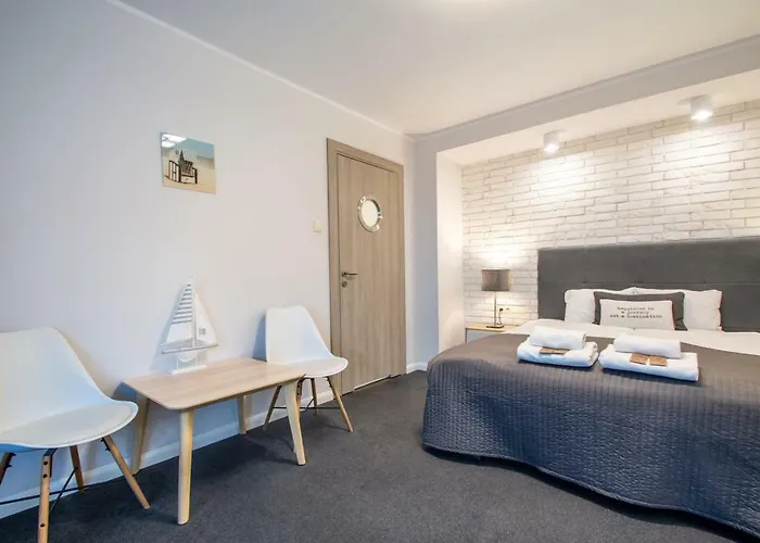 House - Przy Plazy Apartmán *